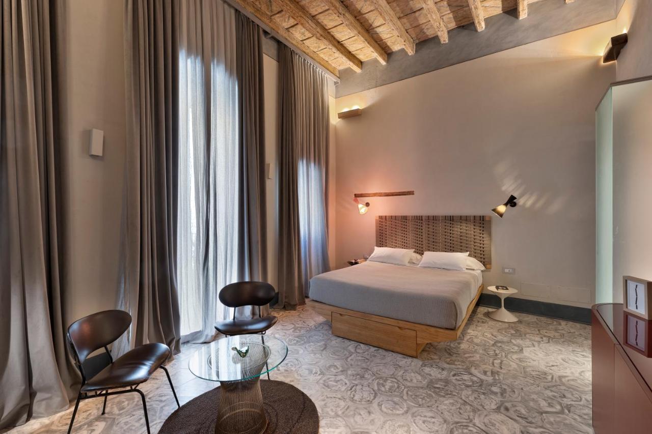 Palazzo Calo Aparthotel Bari Exteriör bild