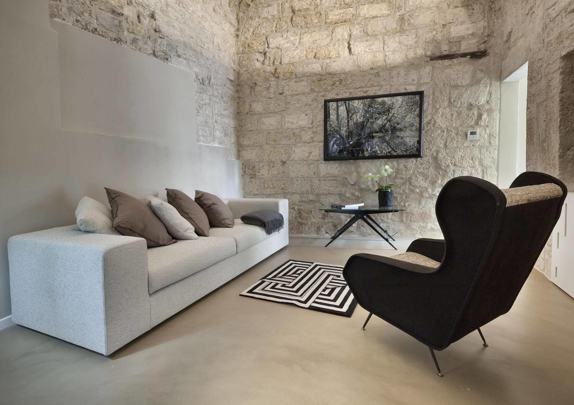 Palazzo Calo Aparthotel Bari Exteriör bild