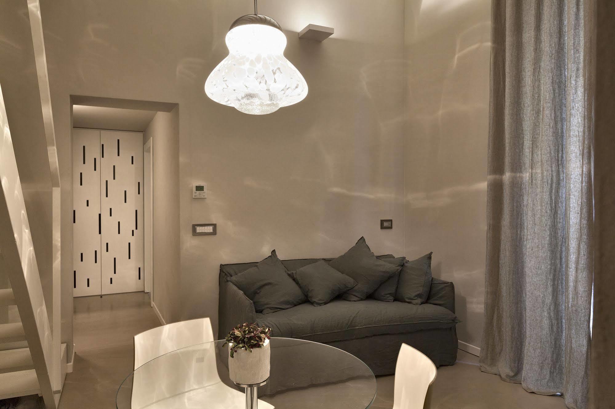 Palazzo Calo Aparthotel Bari Exteriör bild