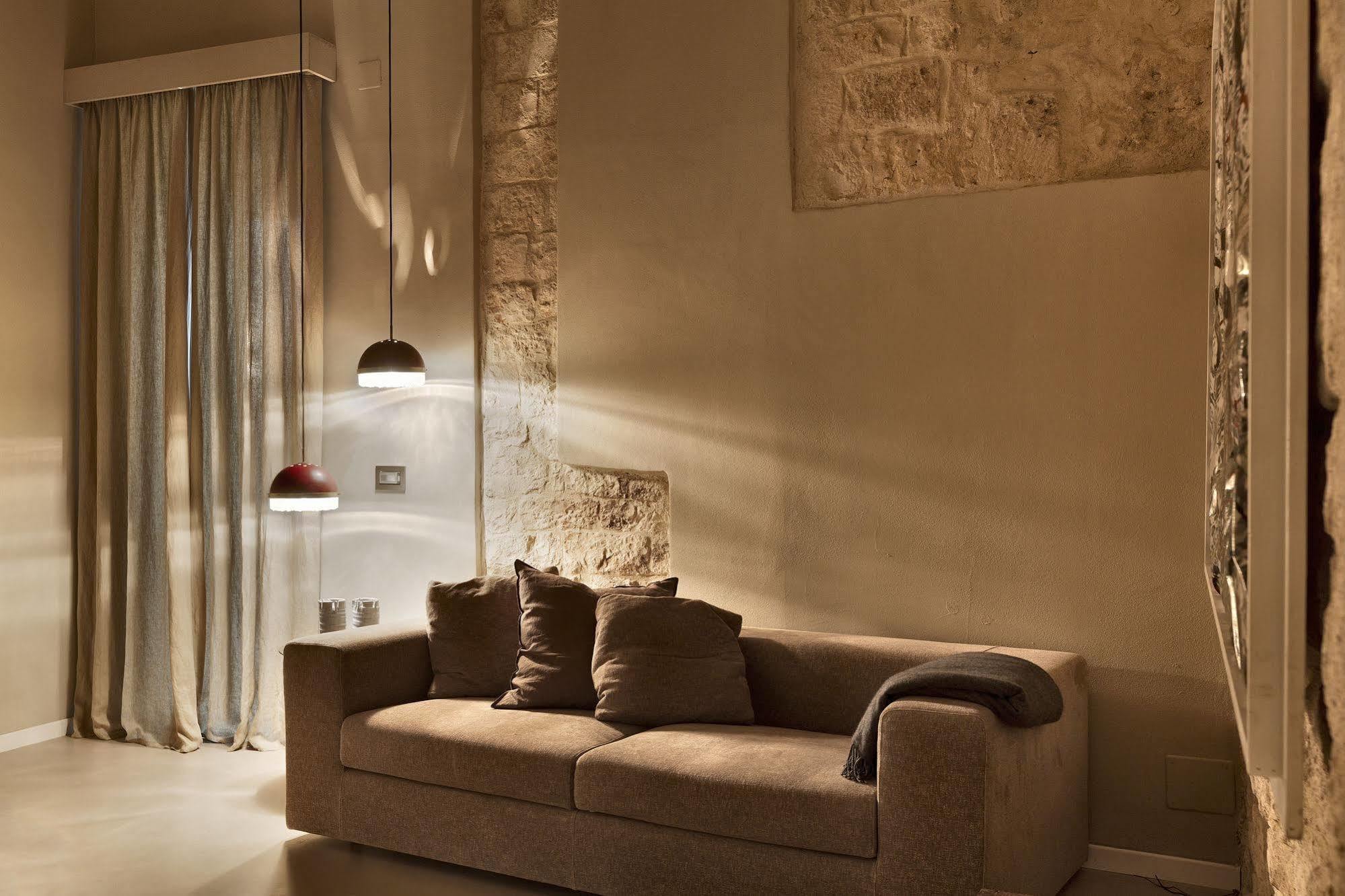 Palazzo Calo Aparthotel Bari Exteriör bild